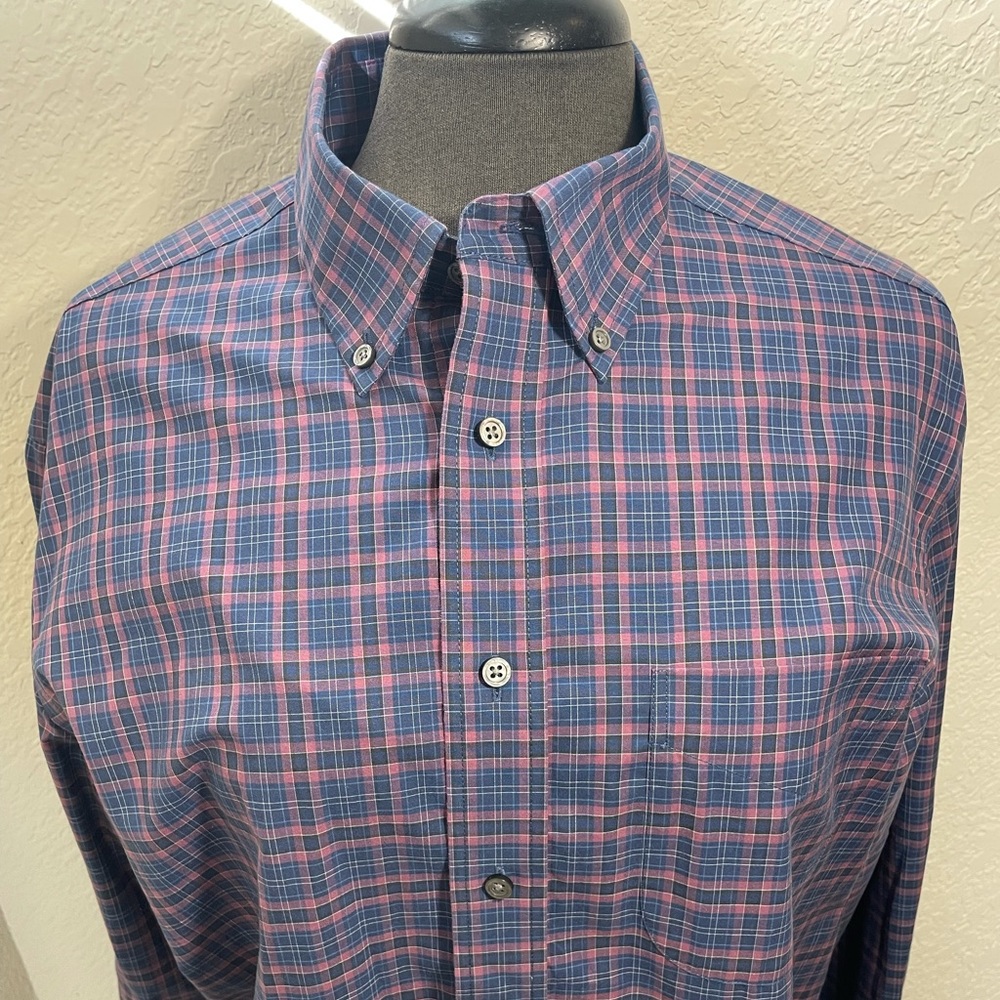 Jos A. Bank Traveler Traditional Fit Men’s Dress Shirt